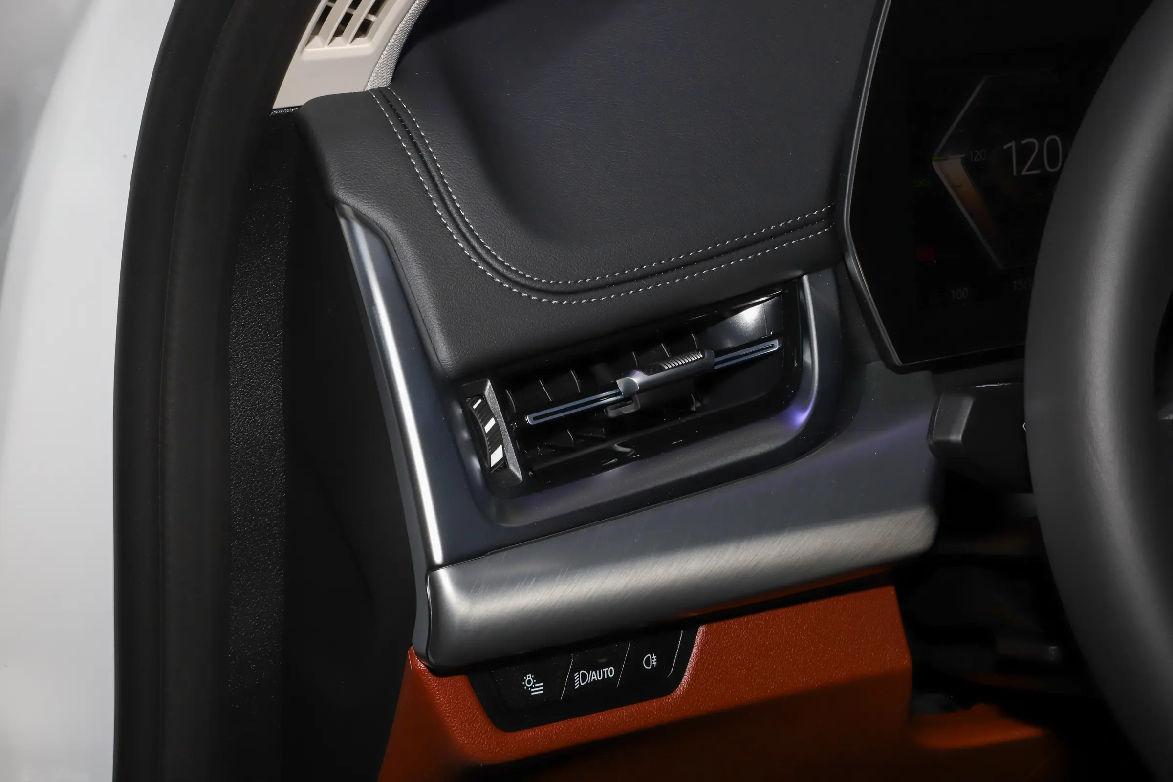 BMW iX1 2026 30L CR 1