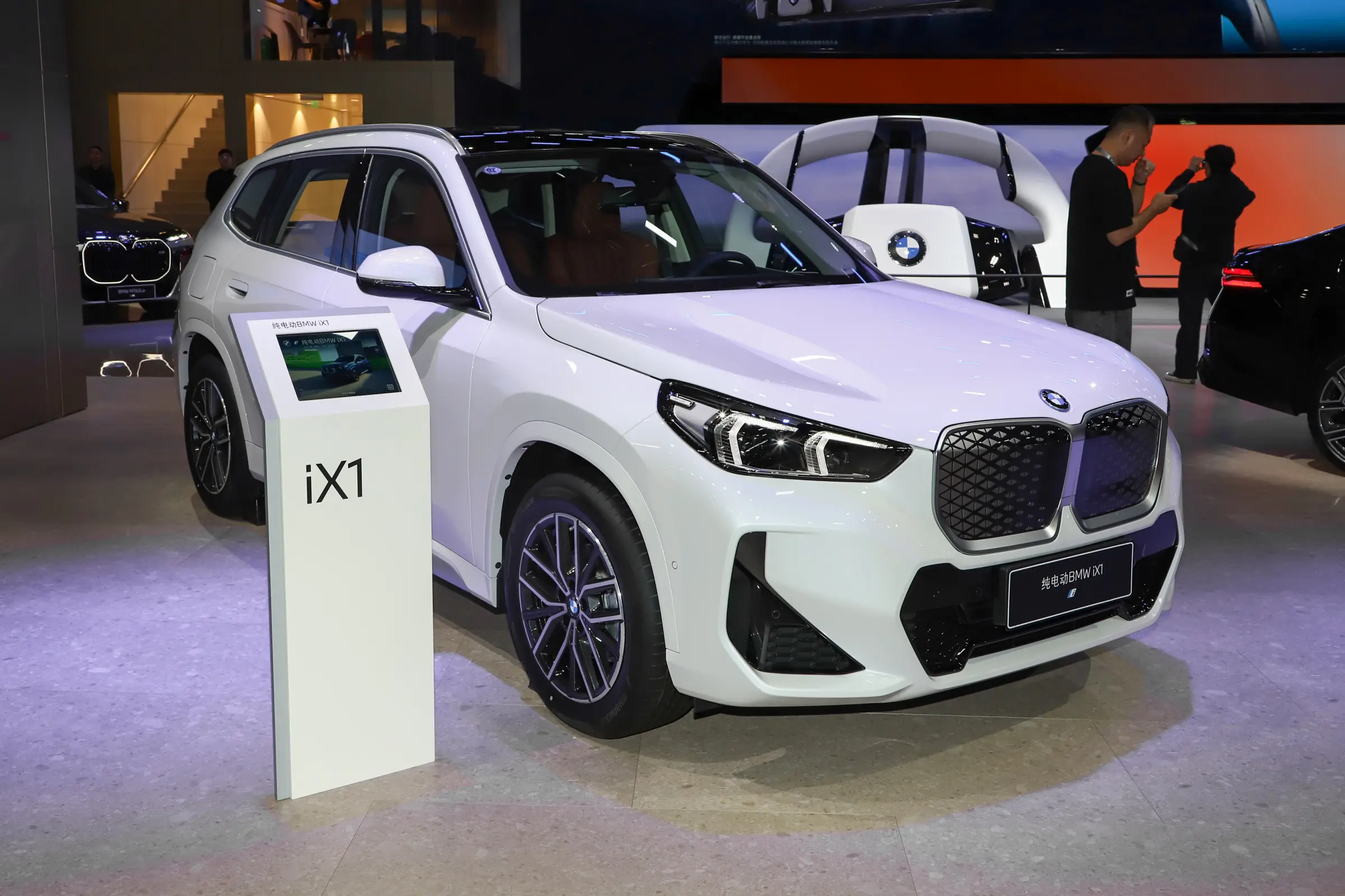 BMW iX1 2026 30L CR 13
